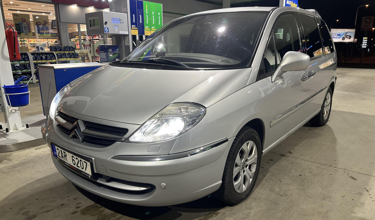 Citroën C8